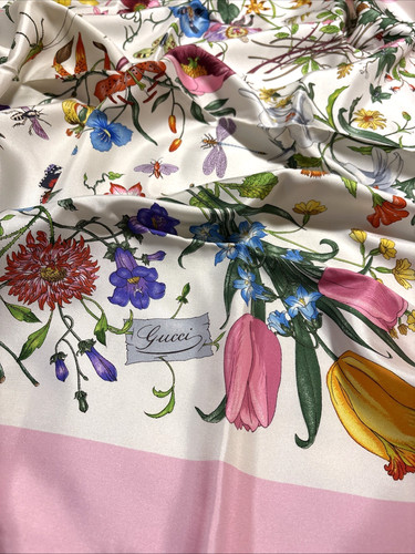 Gucci silk scarf 33in pink - scarf,