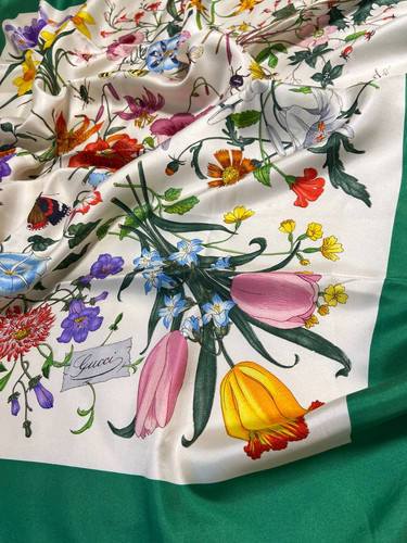 Gucci silk scarf 33in flora - silk,
