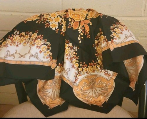Vntg gucci 100 silk - gucci,