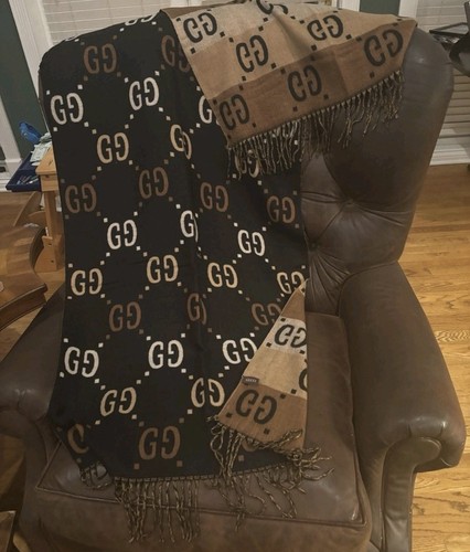 Gucci scarf shawl - gucci,