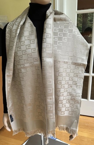 Gucci beige jacquard logo - gucci,