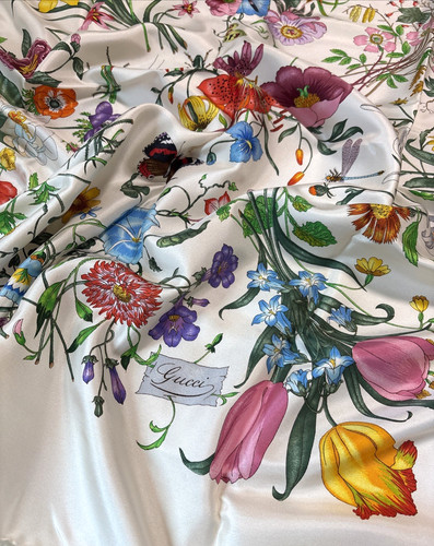 Gucci silk scarf 33in flora - silk,