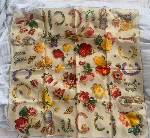 Gucci floral silk scarf - scarf, beige