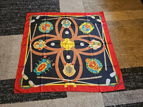 Gucci silk 33x33 - gucci,