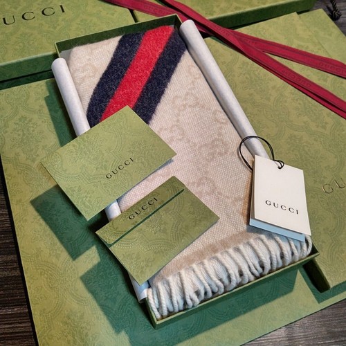 Gucci white wool scarf stole - wool,