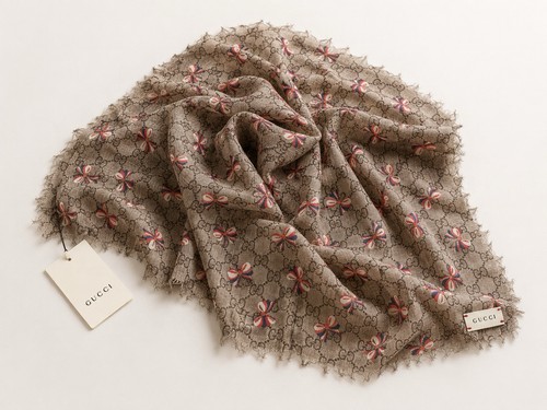New with tags gucci modal - tags,